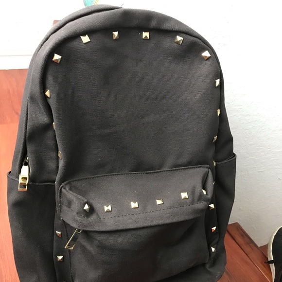 Pottery Barn Teen Emily & Meritt Black Studs - Picture 1 of 5